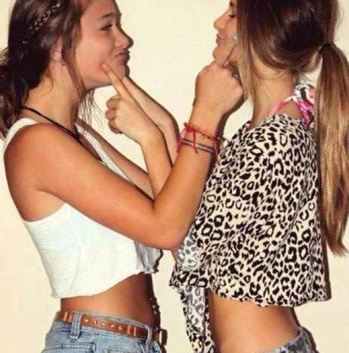 Blonde1Brunette's profile picture. Every blonde needs a brunette best friend