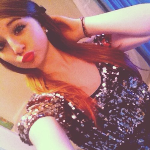 Names Alicia nicole
14 years young . 
Follow me , ill follow back (:
Single (;