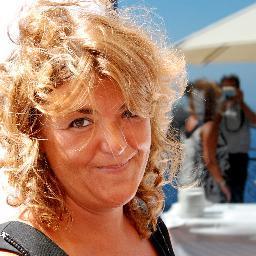 Vaig néixer a Barcelona. Visc a Moià. 
M'agrada cuinar i l'aigua.
