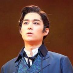 Charles_Pbot's profile picture. 뮤지컬 두도시이야기의 비공식 성인봇입니다.봇주의 망상이 가득하니 불편하신 분은 블락해주세요.섹드립,닭살드립 잦습니다...여성향(다네칼튼)!언팔보단 블락해주세요.