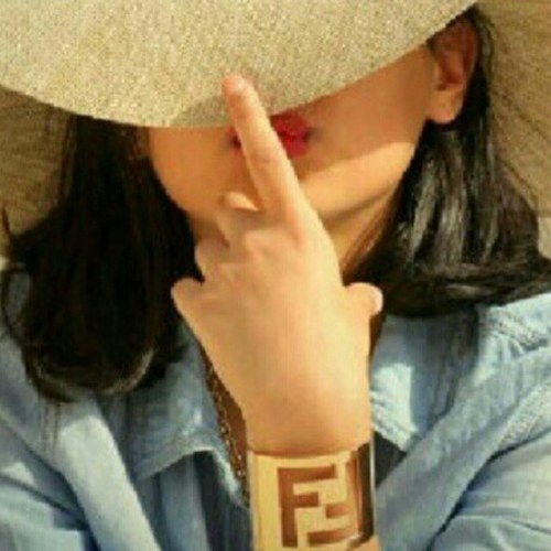 frsan77's profile picture. 