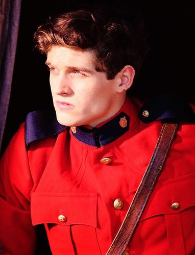 The name is Sam Thomas. @HaileyPN5 is mine. |FC:Daniel Sharman|[Single-THG|Semi-Literate]