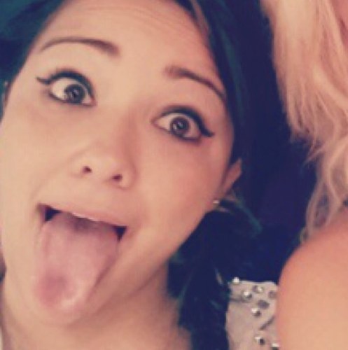 0hlalagarcia's profile picture. Então kras, não estou entrando muito aqui portanto resolvi desativar. Anyway, eu sempre estou no @needinglarry, então se quiserem me sigam por lá. Bjão