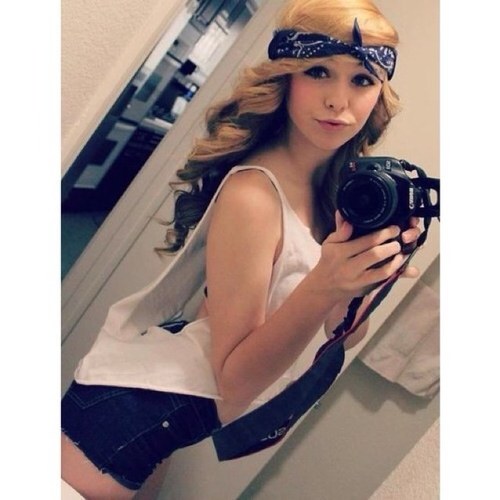 bottle_barbie's profile picture. 