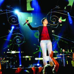 porque a onde quer que eu vá você @luansantana está em tudo...