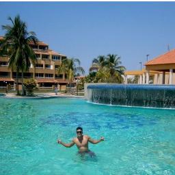 #italovenezolano estudiante de ing. en petroleo en la #UDOMONAGAS