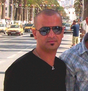 zazou_psy4's profile picture. ‏الهندسة العكسية