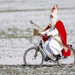 JLeeRoberts1's profile picture. you should use an other social site or none like FB, Twitt is a gangster tool, it abuses of your activity to make big illegal money and youzero