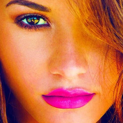 IM A LOVATICS! Im not demi lovato im just her loving fan!!:)