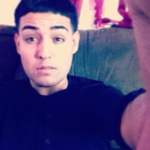 crazy. outgoing. friendly. hmu i dont bite (; lol