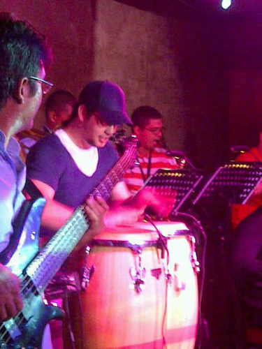 Peluk_24's profile picture. Todo en Manos de Dios.. Músico Percusionista de @planbmaracaibo