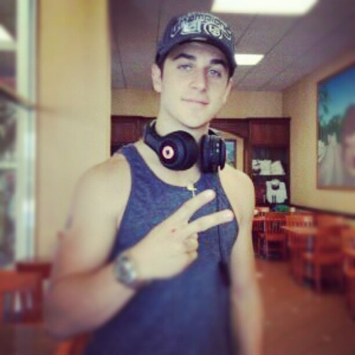 BrushB23's profile picture. There's nothing to hide ...