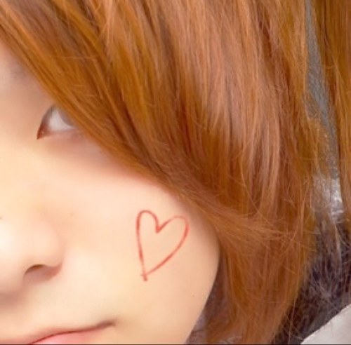 kefca_borobot's profile picture. だれもしらない
心のすきま