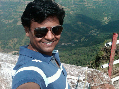 Yadweshk's profile picture. Works with  AirArabia