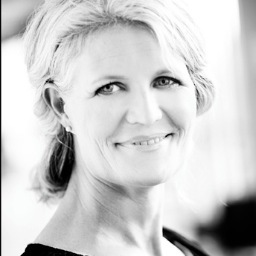 Giver uopfordret gode råd om vinterbadning, Præsentationsteknik, PowerPoint & Performance. Frivillig på chatten i HeadSpace. Rig på børn og børnebørn