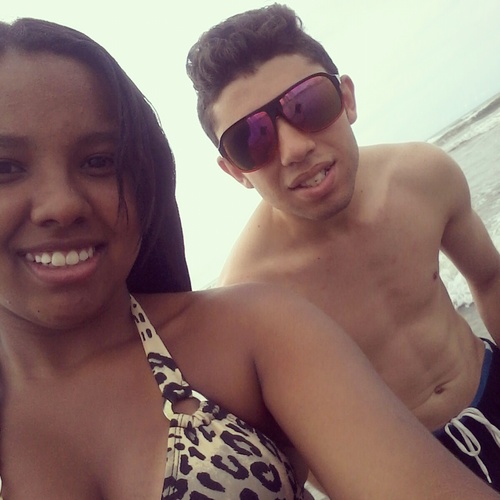 sou o namorado da thaais_rawr, e que amo muito ela *-*