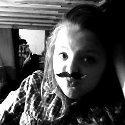 Hi,my name is Alice, I am 12 years old. I have blonde hair, light brown eyes. I looove One Directioon. 33