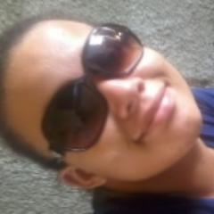 Rostinho bonito envelhece, maquiagem sai com água, pele bonita enruga, cabelo lindo fica branco, corpo lindo cai, mas o caráter fica.