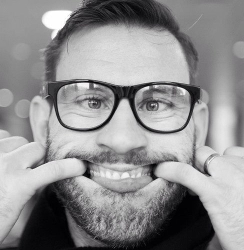 Owner and creative director of Dylan Bradshaw salon , db academy and db Face cosmetics. Follow @db_SalonAcademy for updates and launches!