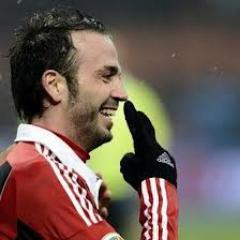 PazzoOfficial's profile picture. Attaccante del Milan. Giocatore della nazionale italiana. Questo è il mio Twitter Ufficiale. Forza Milan!