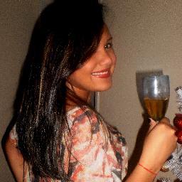Fisioterapeuta, Pós Graduada em Fisioterapia Dermato Funcional, Mãe da Maria Alice, Feliz, Doce, Apaixonada pela vida e Realizada!!!
