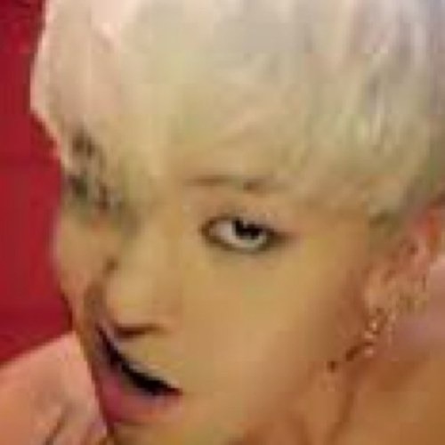 hirayamayouta's profile picture. 僕の趣味はテニスしたり、音楽を聴いたりすることです とくに好きな歌手はゴールデンボンバーやビックバンです よろしくお願いします