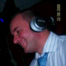 Mobile DJ est1988 working in the Darlington area and also
resident dj at the Blackwell Grange Hotel