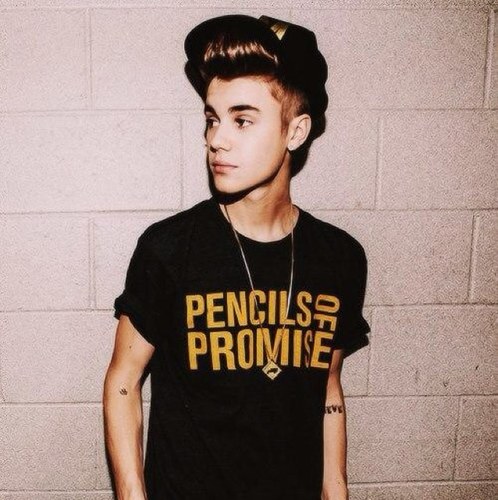 JustinLoversINA's profile picture. Follow if you're a belieber. We'll support Justin Bieber together. Forever Fangirling for him! #LoveMyBelieberFamily ☺❤ tweet in English & Indonesian