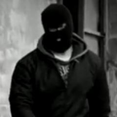Gas_Maska2's profile picture. Маркантен романтичар со доза шовинизам.. Дојден на твитер да прца и да се ожени. 
http://t.co/Lg18s1du