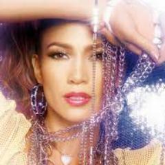 PoderosaJLo's profile picture. Poderosa, marcante, sofisticada. E dona da história. Uma sensualidade fácil de perceber e difícil de explicar.