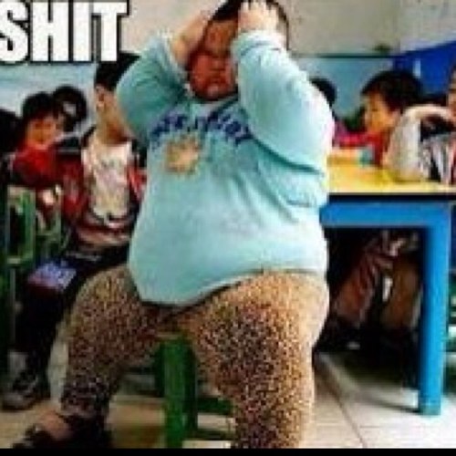 IK GEEF IEDEREEN EEN FB EN OOK HELE DIKKE TWEETS!!!!!!!!!!!!HAMBURGER!!!!!!!!!!! FRIKKADELLETJE!!!!!!!!!!!!!