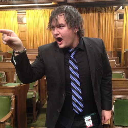 SirHusk's profile picture. tweet tweet