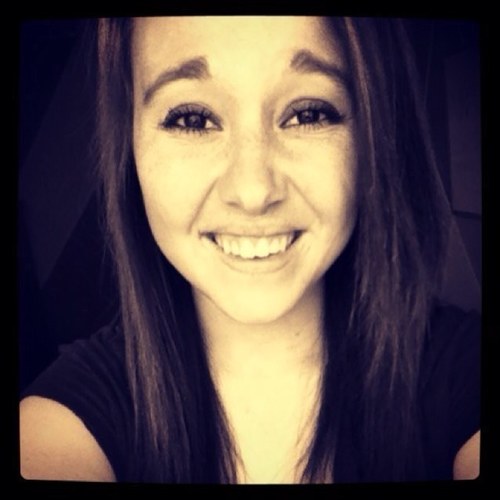 Junior at Jonesville(: Sinngglee (;