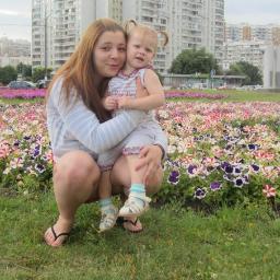 веселый общительный человек