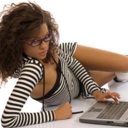 VideoModeling's profile picture. La VideoModeling castigi intre 5000 lei si 9000 lei lunar lucrand intr-un mediu placut, distractiv si discret.