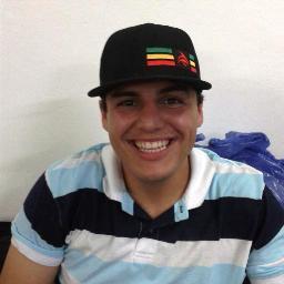 bunitoo, xatoo,inteligentee rajador kkk e sem falar das minhas ações no exterior !segue k eu te digooo