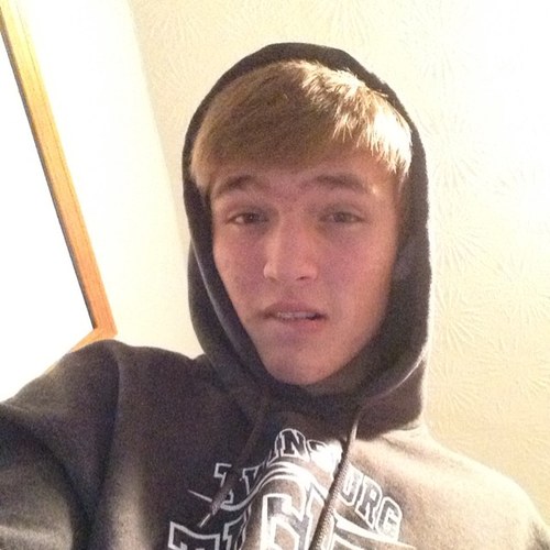 YourASlut01's profile picture. Follow me!:)