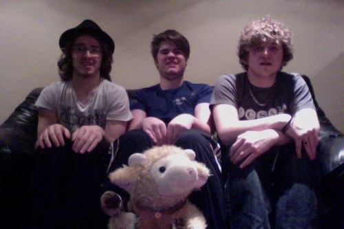 VacuumVideoz's profile picture. We are here to entertain.