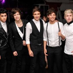 Nothing but a lot of love,dedication affection for them, 5 boys I knew suddenly! I love deep in my heart My 5 husbands! My 5 inspirations! I LOVE ONE DIRECTION!