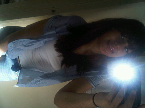 iFEEL:Action Speak Louder Than Words .. Thick,Tall ,Taurus follow me ill Follow Back ! ¤♥~