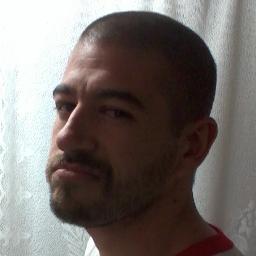 Ingeniero. Organizador de juntadas, comidas, jodas, bailes...