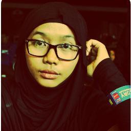 Istri dr @Yobbemorron | owner:Jersey Arema Ori | admin:@newsaremania - http://t.co/mUsVklGYtq | miXth EO & Blidz Photography