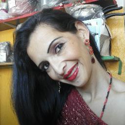 EU SOU MAIS EU...E FIEL...QUEM GOSTAR DE MIM TEM Q ME ACEITAR COMO EU SOU Ñ ADIANTA TENTAR SER MELHOR POIS TODOS SÓ QUEREM O PIOR DE MIM...ME SEGUE Q TI SIGO.