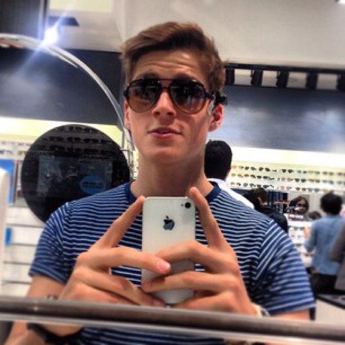 Finn, Finno, Finnster okay I'm good now, twin of a cool guy but I'm probably cooler. Single as a Moroccan Pringle