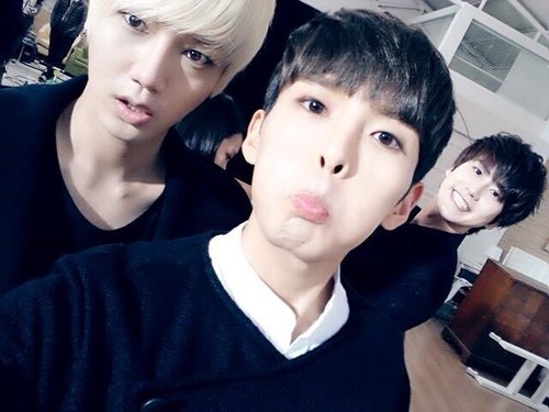 슈퍼주니어의 첫번째 유닛 KRY / 예성 려욱 규현 / 개인팬X / 슈퍼주니어KRY팸계 •¥• 궁금한점은멘션주세요(12.08.01~ing).