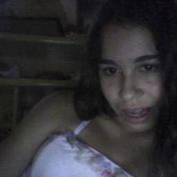Me chamo Djeine é com D e J mesmo e não enche meu saco, tenho 17 anos, e sou meiga e fofa sim (: