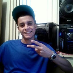 ter talento é ser abençoado, ter presitigio é ser reconhecido e ter coragem é ser ousado .. segue ae, ce tiver os dons (;