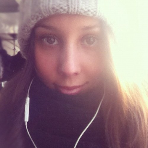 Cherepanova_15's profile picture. Никогда не отказывайся от того, что заставляет тебя улыбаться.