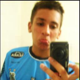 16 anos, solteiro:S , trabalhador kk..