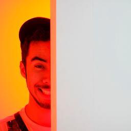Eu que não me atreva a procurar-me dentro de mim mesmo.